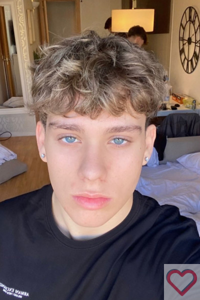 andreeee2034