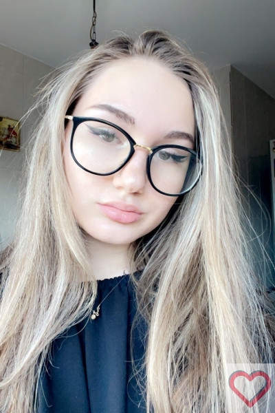 TGMonica26Cam