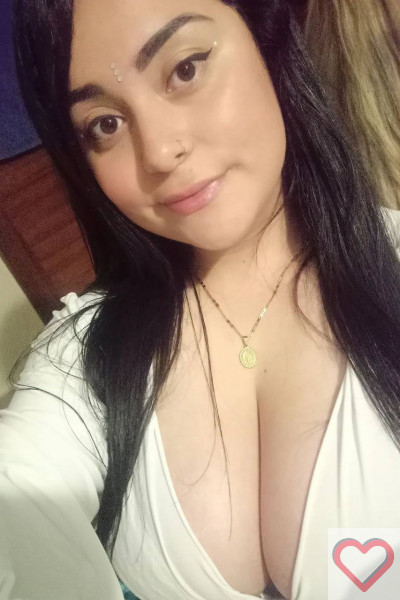 Evelyne23