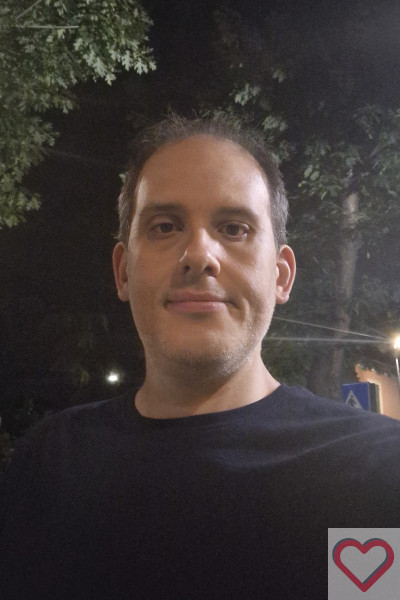 AlbertoV