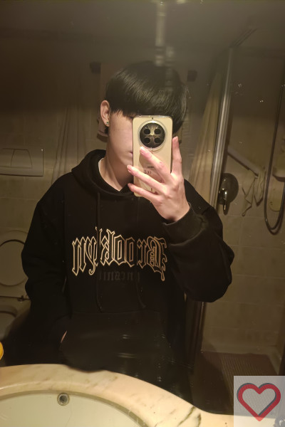 Dark000