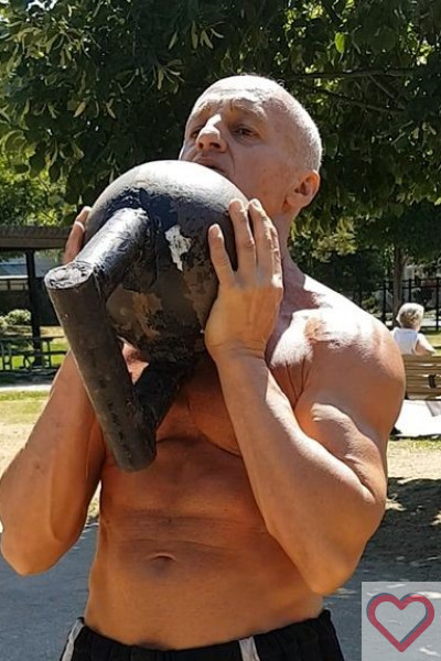 Adonis7Bello