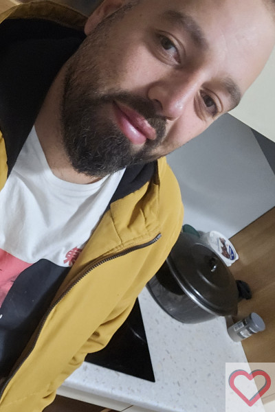Tomáz