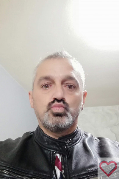 Alex975