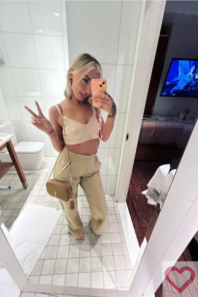 Daniela9677