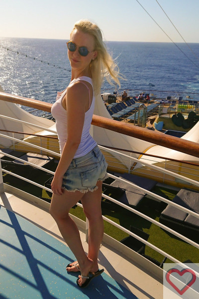 Olivia47